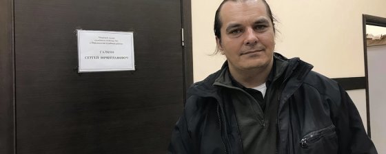 Визитки иностранных СМИ, спецназ и применение силы: рассказ координатора движения «Голос» об обыске