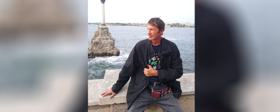 «Эти четыре улыбающиеся морды»: как за археологом в лес на раскопки приехали оперативники