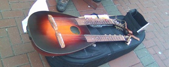 Арбат замолчал