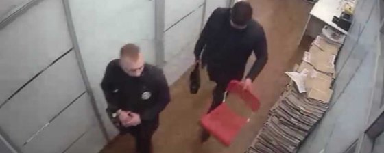 За деньги Ходорковского: почему у политических активистов проходят обыски по «делу ЮКОСа»