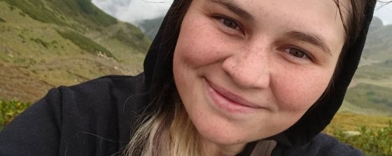 Чат, чат, кладбище, овраг: жительница села работала на кладбище из-за чата в Вайбере