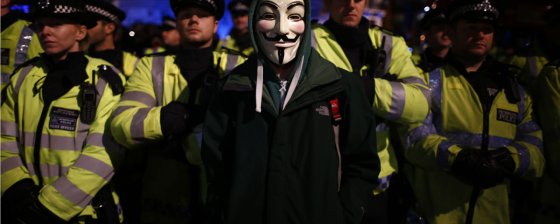 Красная помощь: кто и как поддерживает задержанных в Англии и Германии