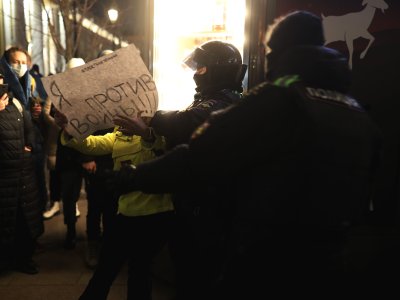      Списки задержанных в связи с акциями против войны с Украиной 2 марта 2022 года
    