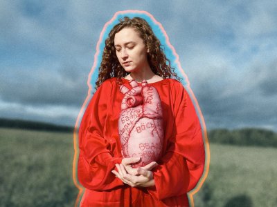      «Мы здесь еще живем». Уральская художница Алиса Горшенина — о травле, поддержке и о том, почему выбирает не уезжать
    