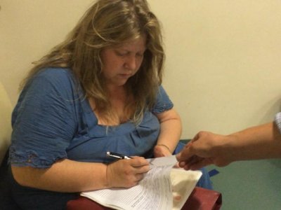      Полицейский в больнице
    