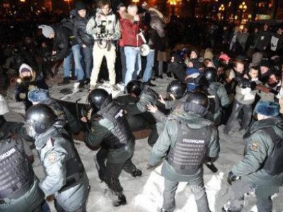      Мы все в этом фонтане
    