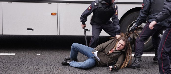 «Наблюдатель в поле»: задержание и арест волонтера питерской правозащитой инициативы